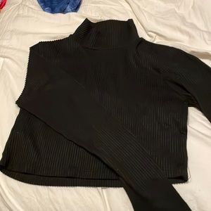 black cropped long sleeve